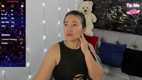 camila online show from November 23, 1:33 pm