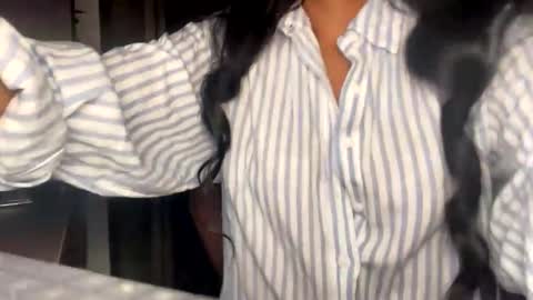 Thianna online show from October 16, 8:48 am