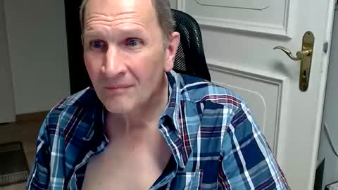Snapshot of fabiansoohot chatting on June 3, 8:47 pm Fabian online show from June 3, 8:47 pm