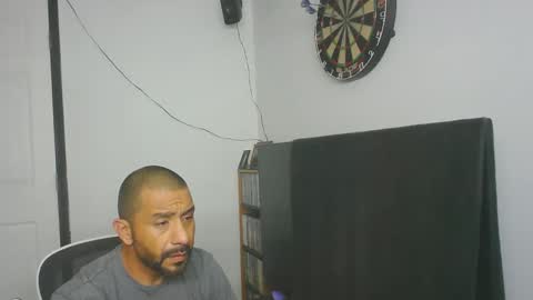 Snapshot of faded805 chatting on June 6, 11:15 am Mark online show from June 6, 11:15 am
