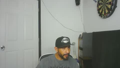 Snapshot of faded805 chatting on June 8, 7:25 pm Mark online show from June 8, 7:25 pm