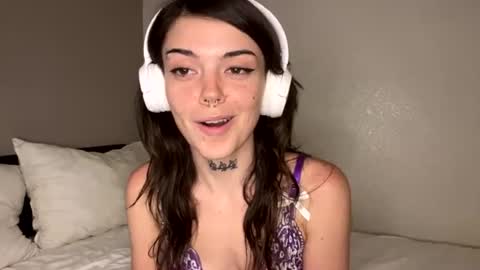 Faerie 3 online show from July 15, 11:54 pm