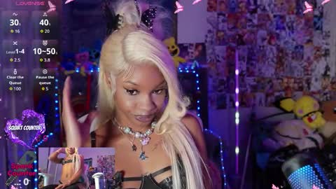 Snapshot of faethedoll chatting on March 27, 1:55 am Fae and Cheta online show from March 27, 1:55 am