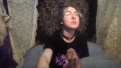 Fae online show from January 25, 7:49 am