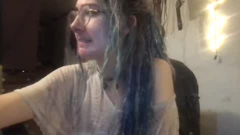 Fae online show from February 1, 4:35 am