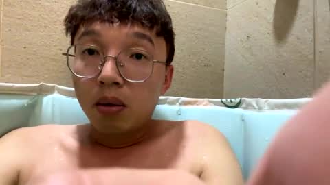 faint45508542 online show from February 18, 1:11 pm
