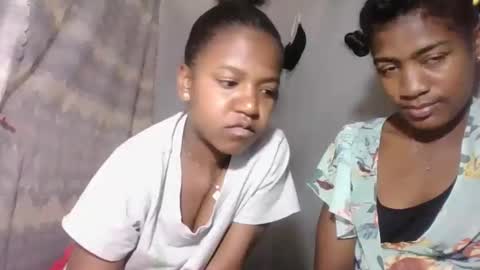 faiqua95 online show from March 22, 9:02 am