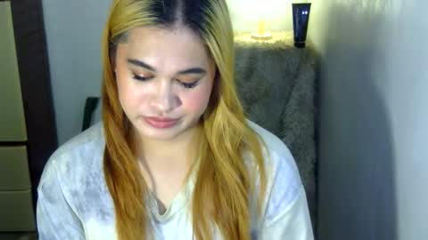 Snapshot of fairy_cuddle chatting on March 14, 8:47 pm call me shanaia online show from March 14, 8:47 pm