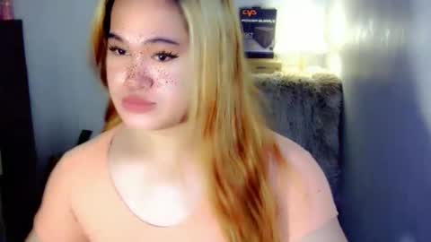 Snapshot of fairy_cuddle chatting on March 30, 12:33 am call me shanaia online show from March 30, 12:33 am