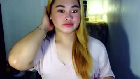Snapshot of fairy_cuddle chatting on April 5, 12:52 am call me shanaia online show from April 5, 12:52 am