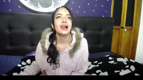 Marie online show from November 15, 5:49 am