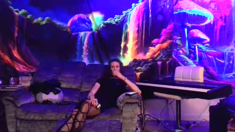 Snapshot of fairy_moan chatting on February 6, 1:43 am fairy_moan online show from February 6, 1:43 am