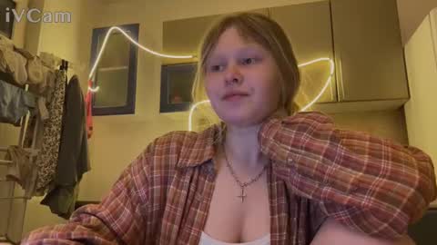 Arisha online show from November 14, 6:28 pm