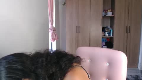 fairylatin online show from December 9, 9:48 pm