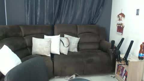 fairylatin online show from December 16, 9:36 am