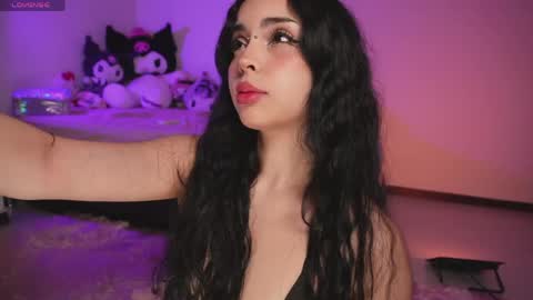 Sara  REMEMBER TO LEAVE A THUMB UP online show from May 14, 4:41 am