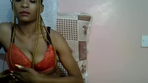 faizah_ online show from March 30, 1:28 am