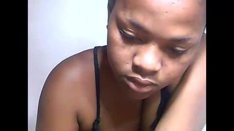 Snapshot of falielyse chatting on September 18, 11:23 am falielyse online show from September 18, 11:23 am