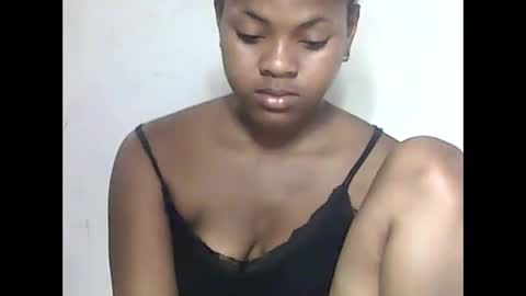 Snapshot of falielyse chatting on September 18, 11:29 pm falielyse online show from September 18, 11:29 pm