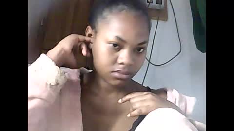 Snapshot of falielyse chatting on September 20, 4:46 am falielyse online show from September 20, 4:46 am