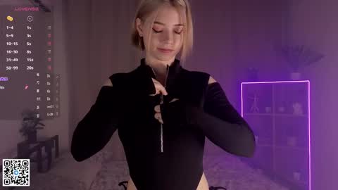 Emilia online show from February 1, 4:24 am