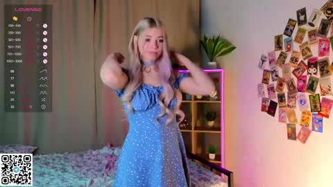 Emilia online show from February 10, 4:08 am