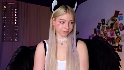 Emilia online show from February 14, 4:15 am