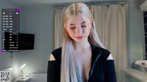 Emilia online show from March 11, 4:10 am