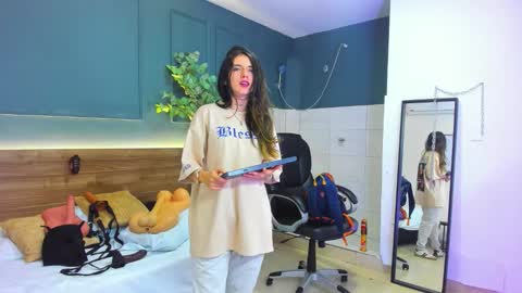 Megan    630  1330 -5 online show from January 14, 11:49 am