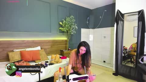 Megan    630  1330 -5 online show from February 13, 12:01 pm