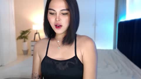 Snapshot of fallfromabove chatting on January 6, 12:25 am Belly Conklin online show from January 6, 12:25 am