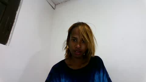 fallinah01 online show from July 19, 8:40 am