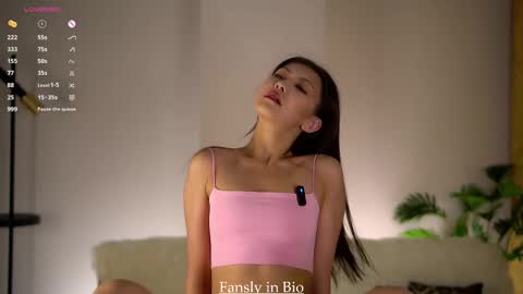 Kim online show from October 18, 2:29 pm