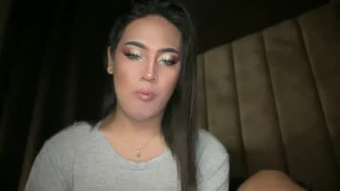 Snapshot of fallon_empress chatting on January 2, 4:35 pm callmecindy online show from January 2, 4:35 pm