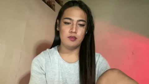 Snapshot of fallon_empress chatting on February 4, 1:00 am callmecindy online show from February 4, 1:00 am