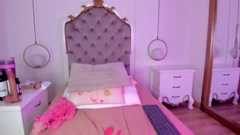 fallon_grey online show from February 10, 9:19 pm