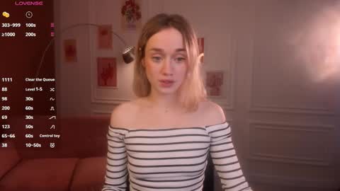 fancyamelia online show from September 27, 2:11 pm