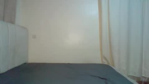 Snapshot of fancyfingers_ chatting on March 4, 2:17 am fancyfingers1 online show from March 4, 2:17 am