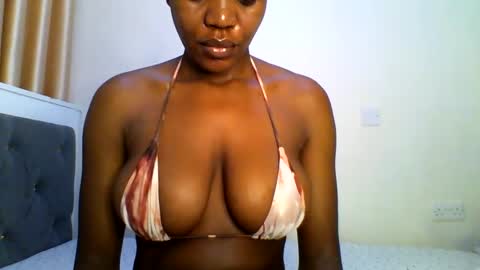 Snapshot of fancyfingers_ chatting on June 8, 2:23 am fancyfingers1 online show from June 8, 2:23 am