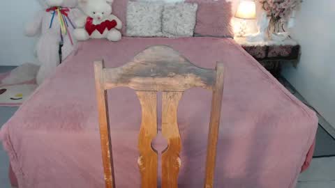 Snapshot of fancylaylaxx chatting on February 10, 2:19 am Layla online show from February 10, 2:19 am