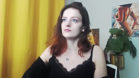 Snapshot of fancynadine chatting on December 10, 6:11 am Nadine online show from December 10, 6:11 am