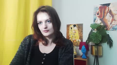 Snapshot of fancynadine chatting on December 16, 9:24 am Nadine online show from December 16, 9:24 am