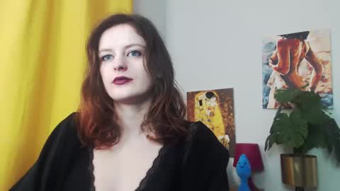 Snapshot of fancynadine chatting on December 21, 7:45 am Nadine online show from December 21, 7:45 am