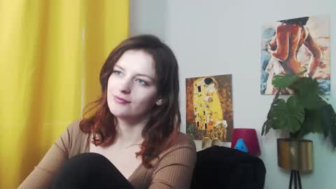 Snapshot of fancynadine chatting on December 23, 10:10 am Nadine online show from December 23, 10:10 am