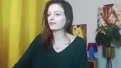 Snapshot of fancynadine chatting on February 10, 6:20 am Nadine online show from February 10, 6:20 am