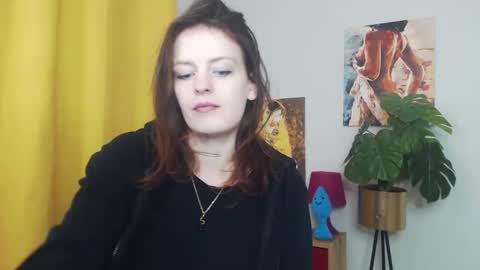 Snapshot of fancynadine chatting on February 14, 6:23 am Nadine online show from February 14, 6:23 am