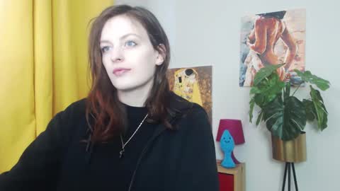 Snapshot of fancynadine chatting on February 21, 6:18 am Nadine online show from February 21, 6:18 am