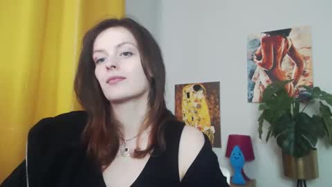 Snapshot of fancynadine chatting on February 25, 9:31 am Nadine online show from February 25, 9:31 am