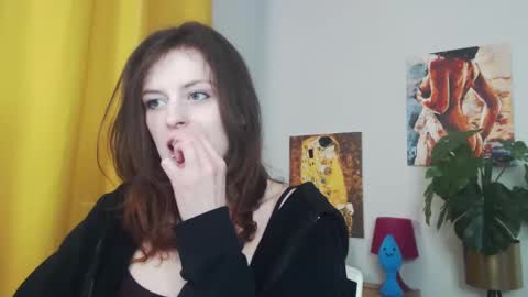 Snapshot of fancynadine chatting on February 26, 8:48 am Nadine online show from February 26, 8:48 am