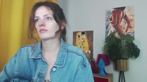 Snapshot of fancynadine chatting on September 10, 4:34 am Nadine online show from September 10, 4:34 am